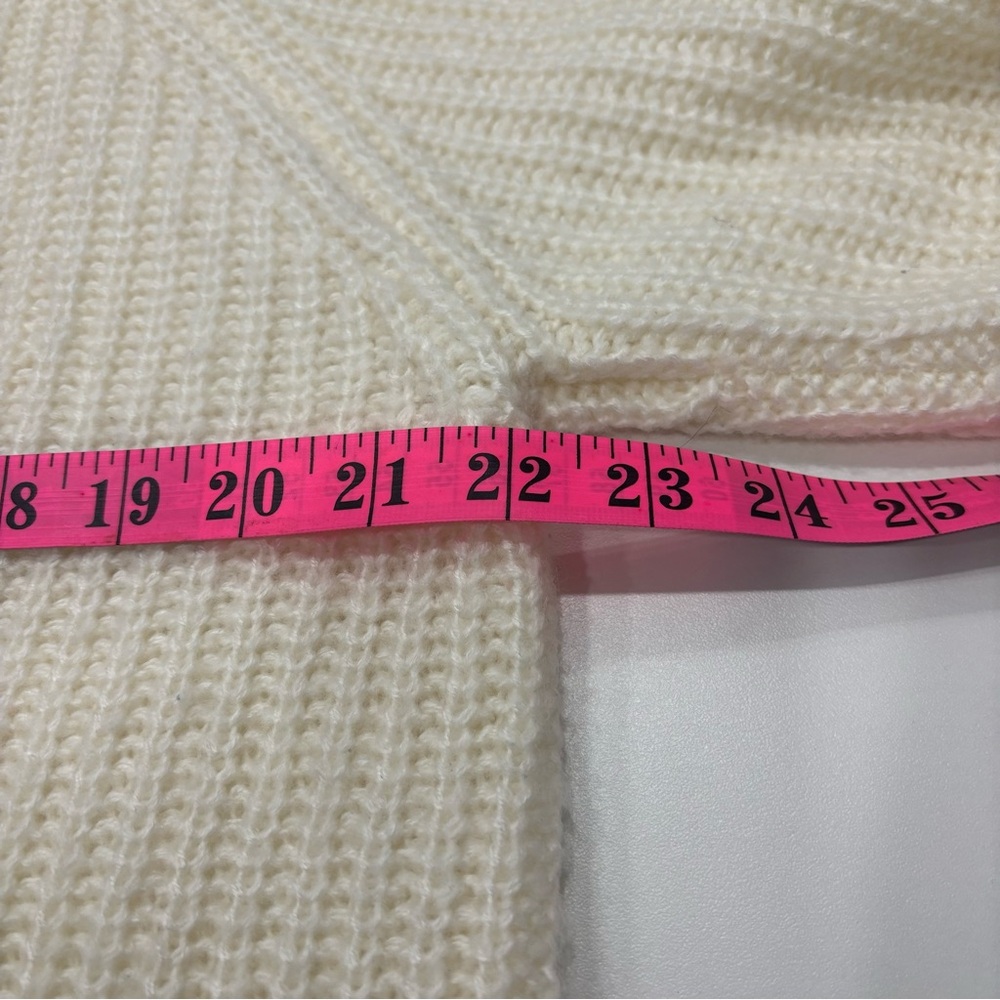 Cozy Cream Turtleneck Sweater - Picture 8 of 10